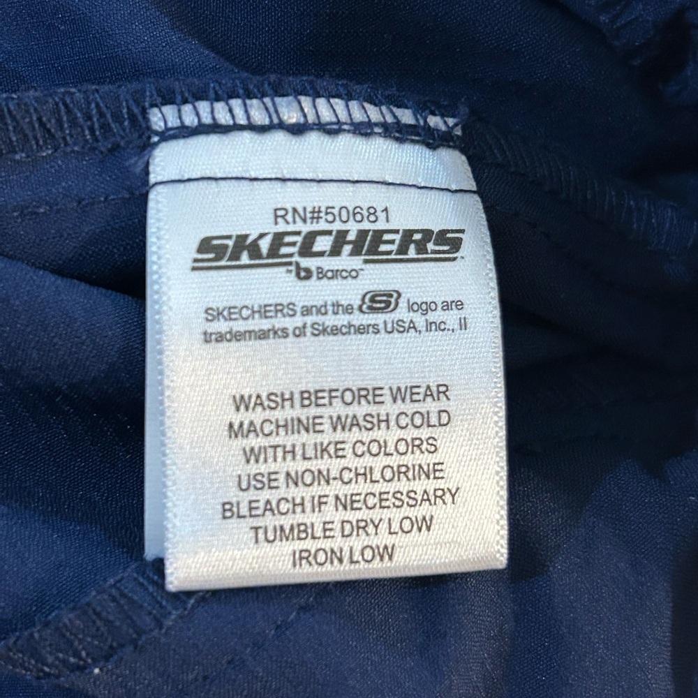 NWT- Skechers by Barco Vitality Charge Scrub Pants in navy blue. - Picture 15 of 15